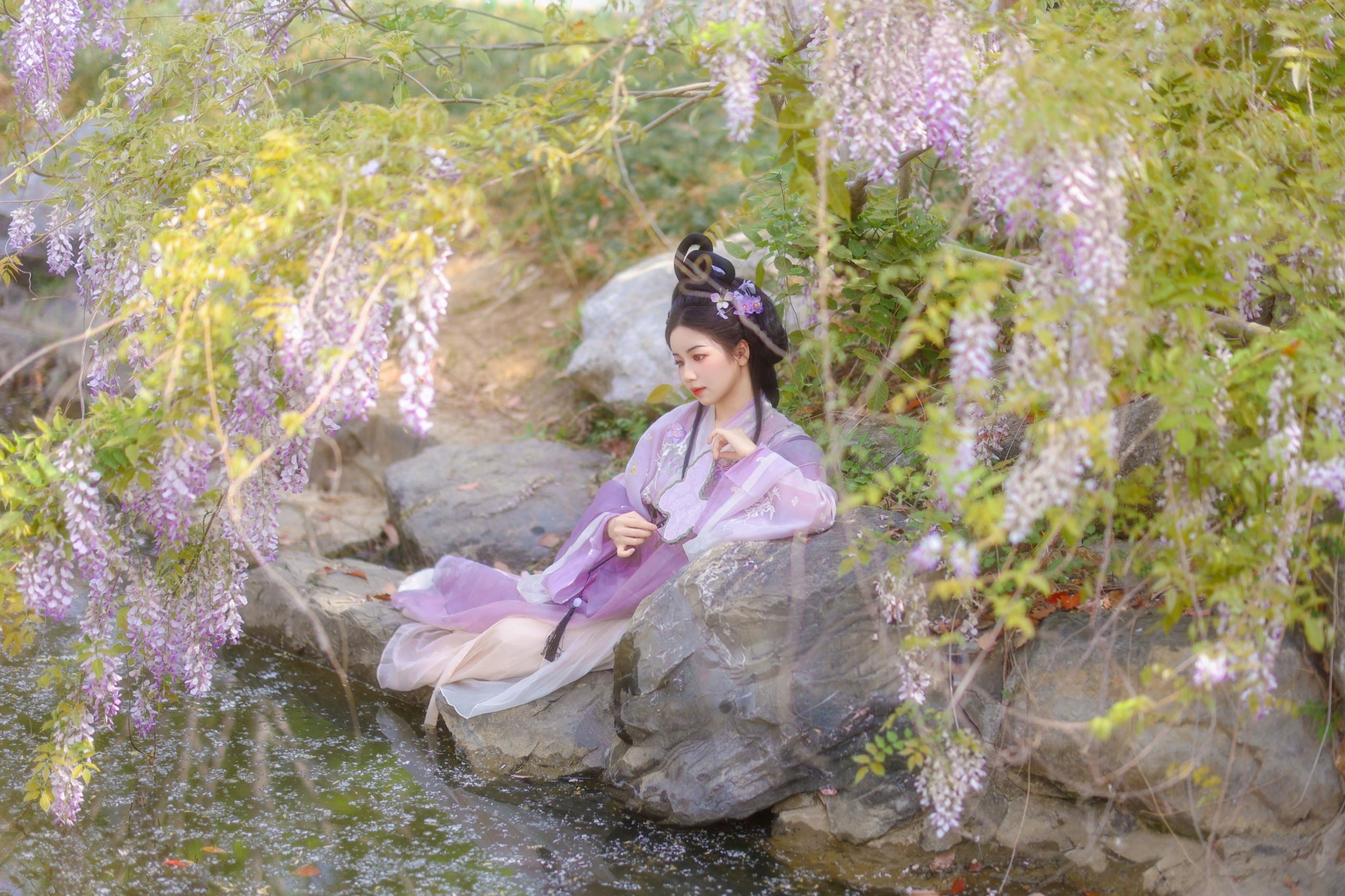 小杜同学 – 《紫藤》[40P]